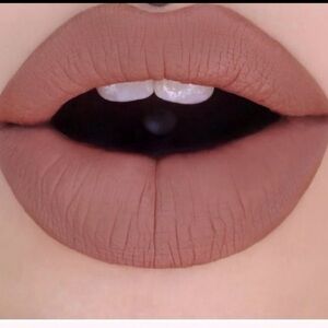 CELEBRITY SKIN Jeffree Star Velour Liquid Lipstick